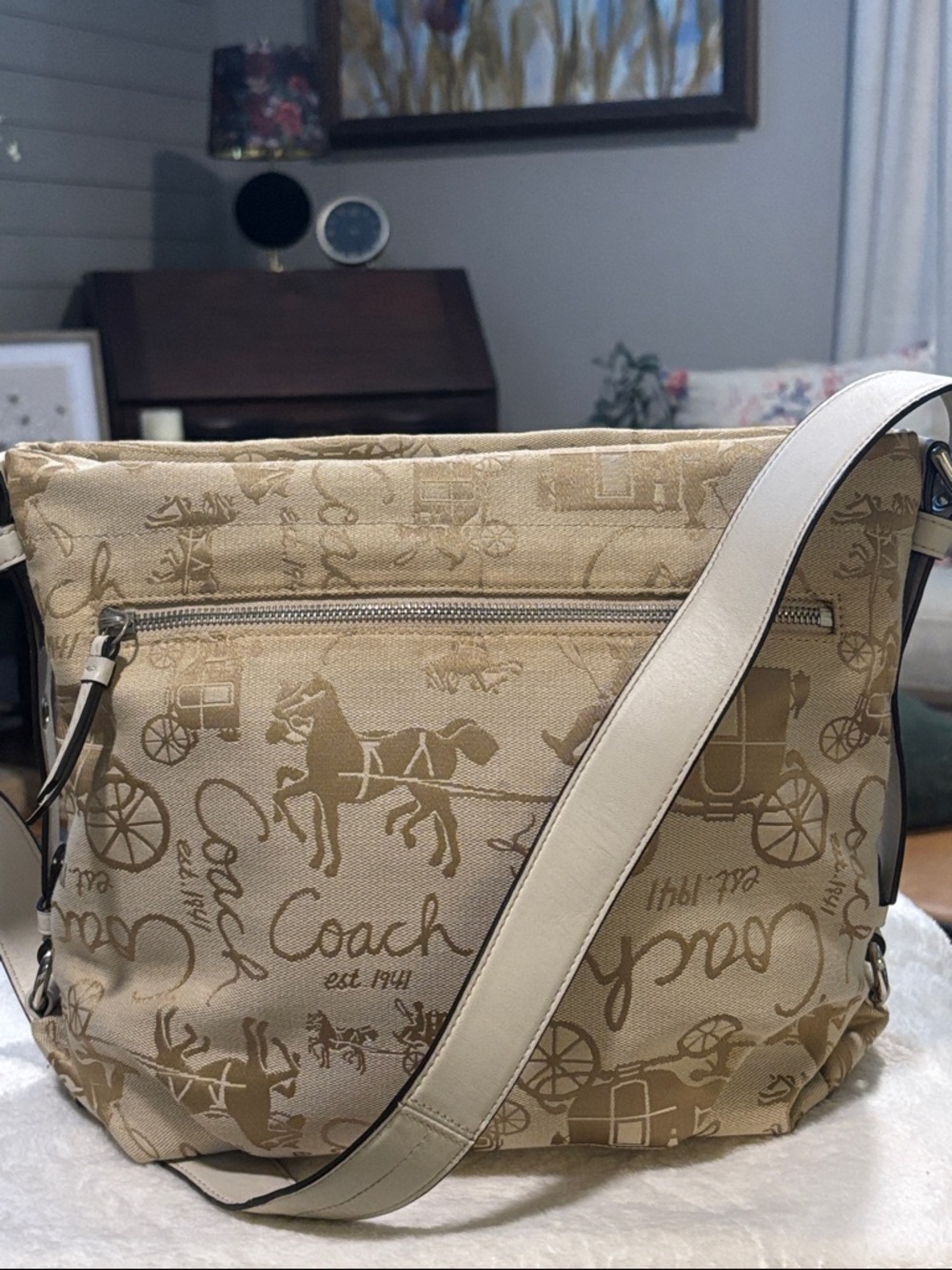 ✨Live Show Listing✨ Coach Beige Signature Canvas Shoulder Bag with Cream Strap